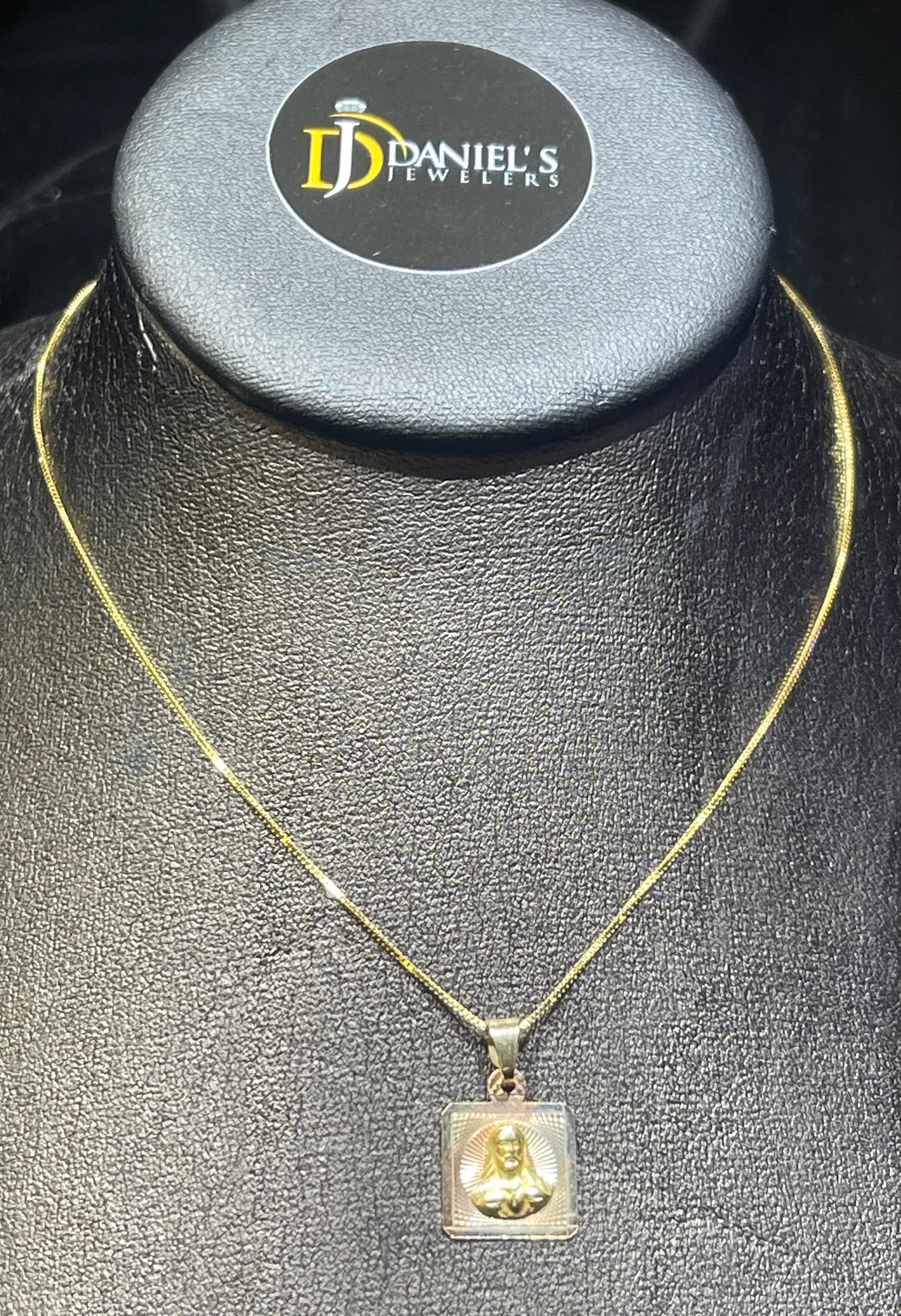 Chain with pendent square