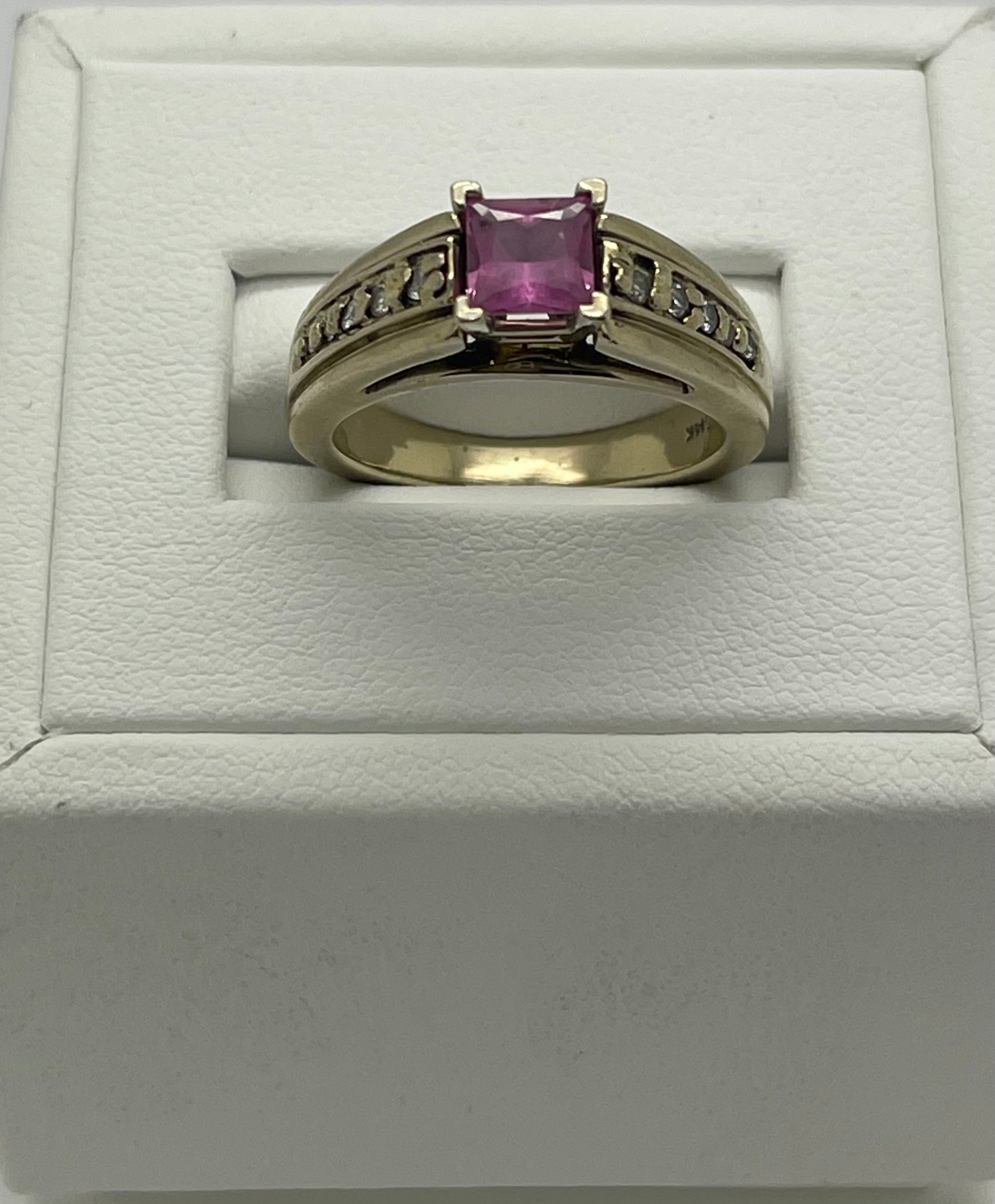 Lady Ring
