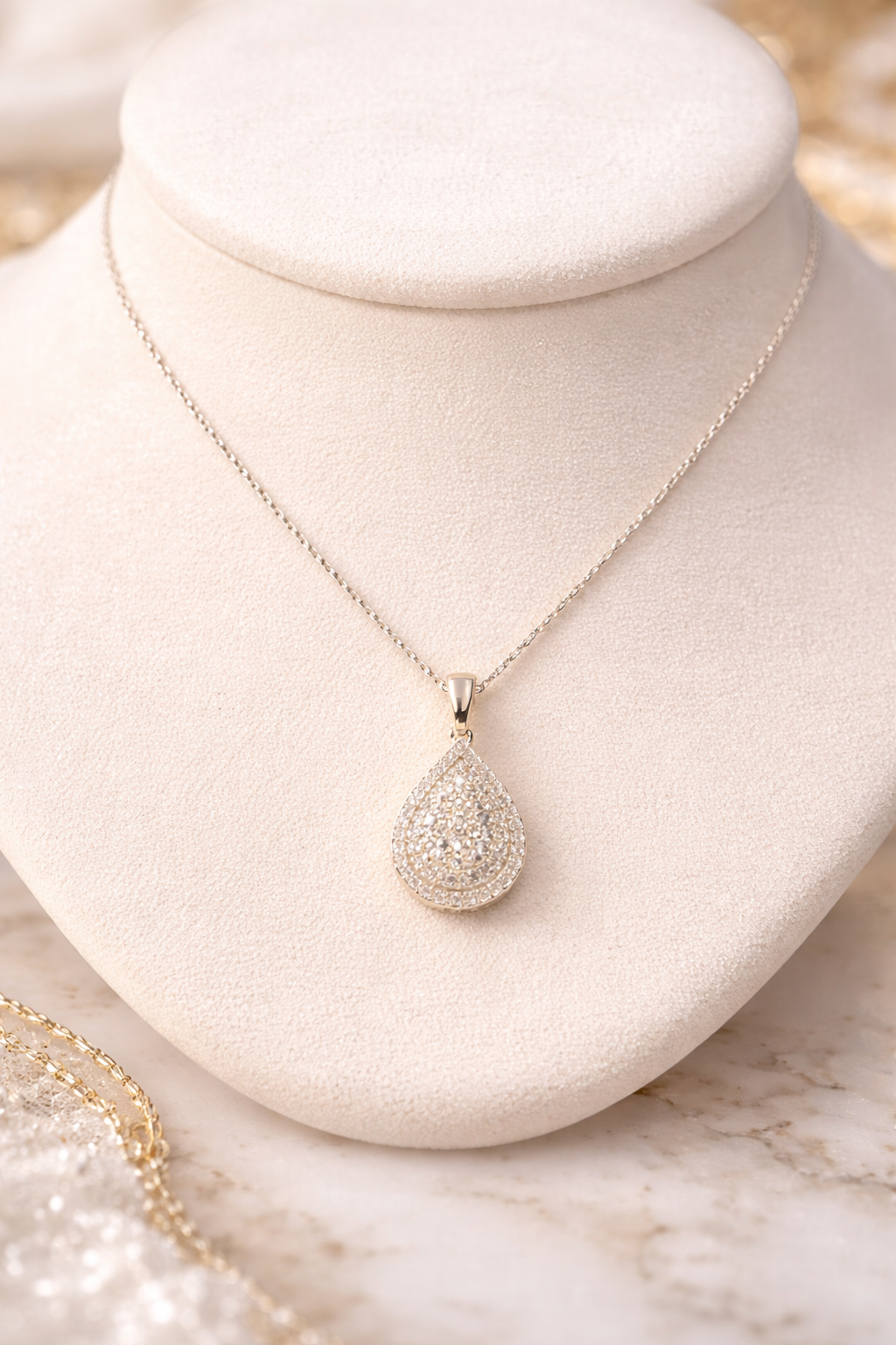 Pear Shape Diamond Pendant Necklace